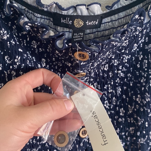 NEW WITH TAG! Navy Floral Print Romper - Picture 5 of 6